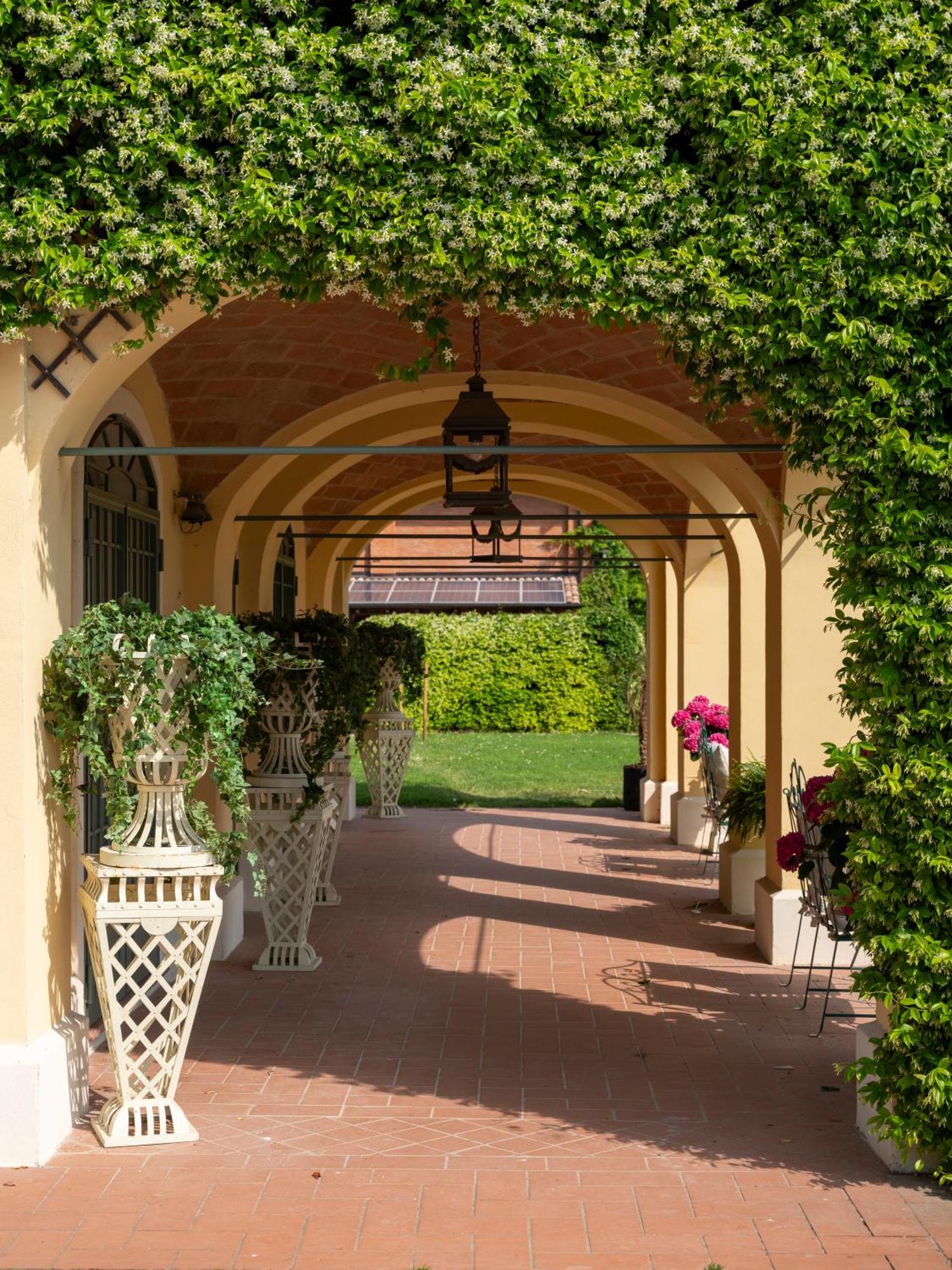 Elizabeth Country House, A Member Of Design Hotels Minerbio Exterior photo